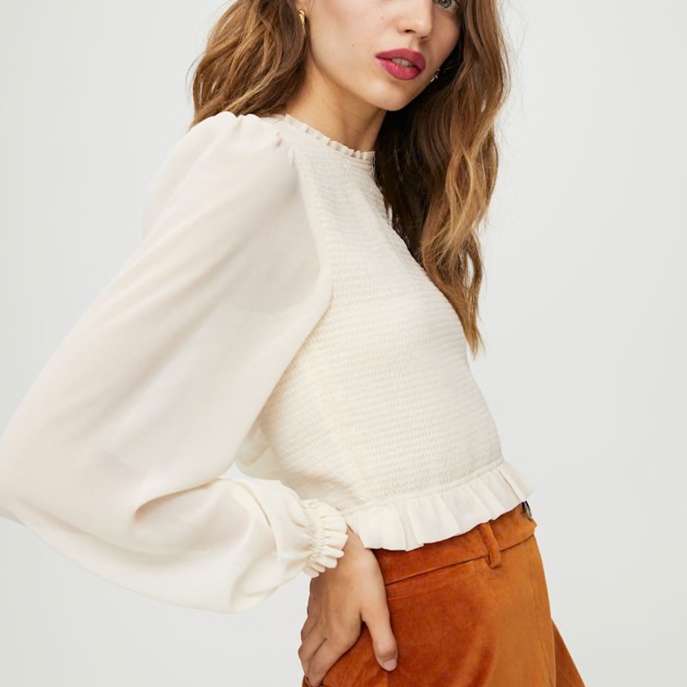 NWT Aritzia Tempest Blouse (Size Small)
